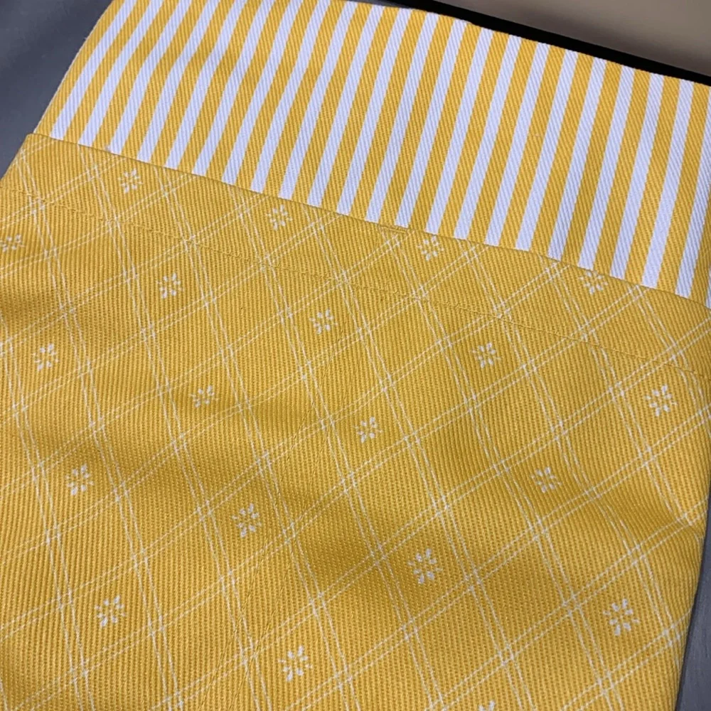 Spoonful of Comfort Yellow Patterned Kitchen Accessories Set & Apron NIB